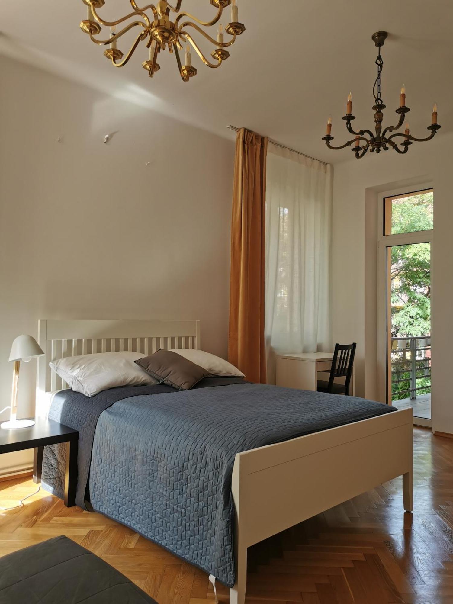 Cozy Spacious Apartment With Balcony 克拉科夫 外观 照片