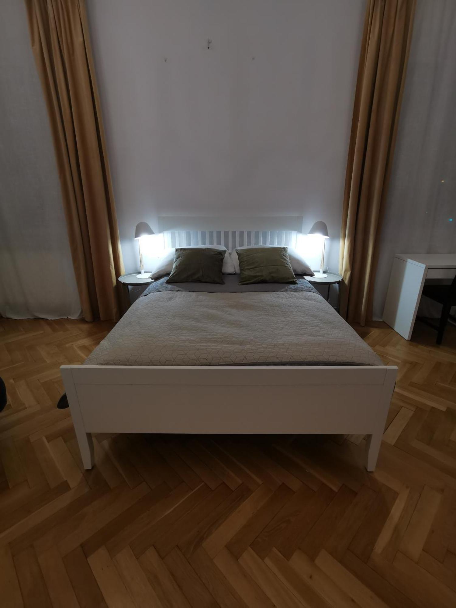 Cozy Spacious Apartment With Balcony 克拉科夫 外观 照片
